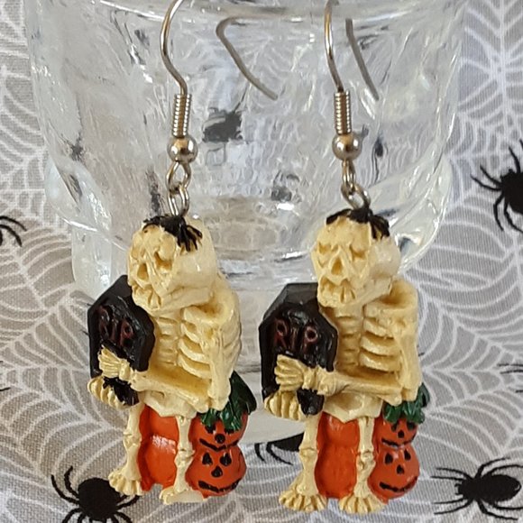 Skeleton Pumpkin Tombstone Halloween Resin Earrings Pierced Dangle Preowned - Picture 1 of 12